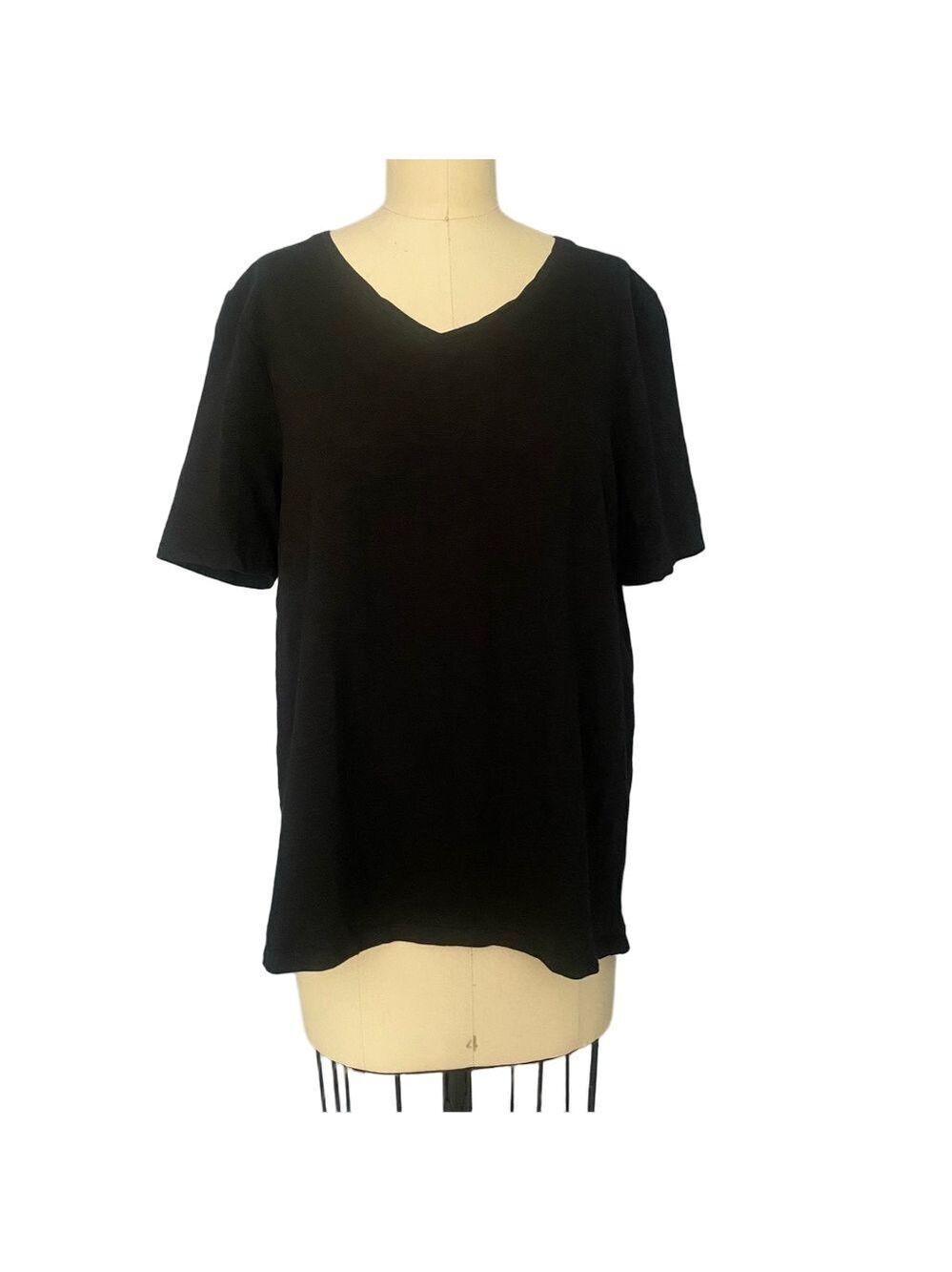 Chico’s Ultimate Tee Black Crew Neck Short Sleeve Top Size Large